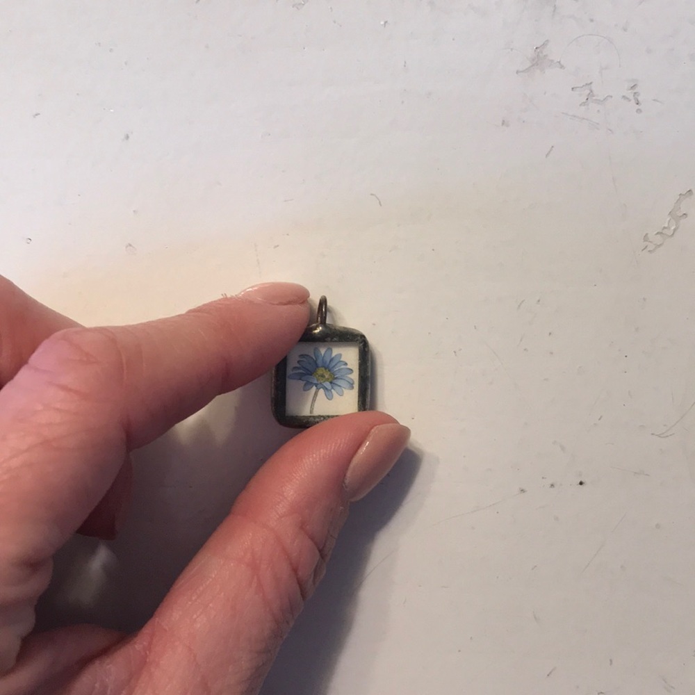 Charm - Picture 3 of 3